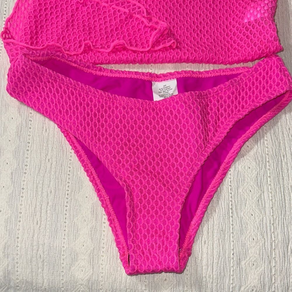 XS-S 160 Bright Pink Honey Comb Textured Bikini Set and Side Tie Cover Up